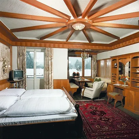 Ξενοδοχείο Rex