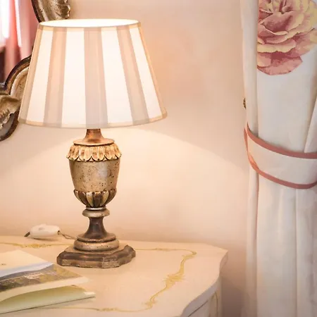 Ξενοδοχείο Rex 4*